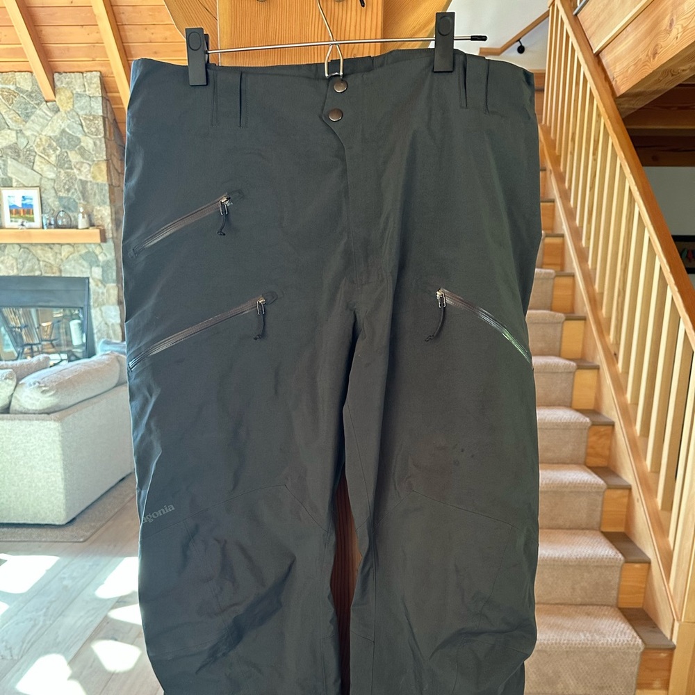 Patagonia dark gray non-insulated ski pants